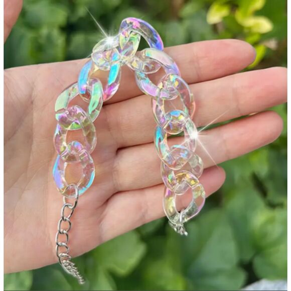Shiny Iridescent Acrylic Large Link Bracelet - Picture 5 of 6